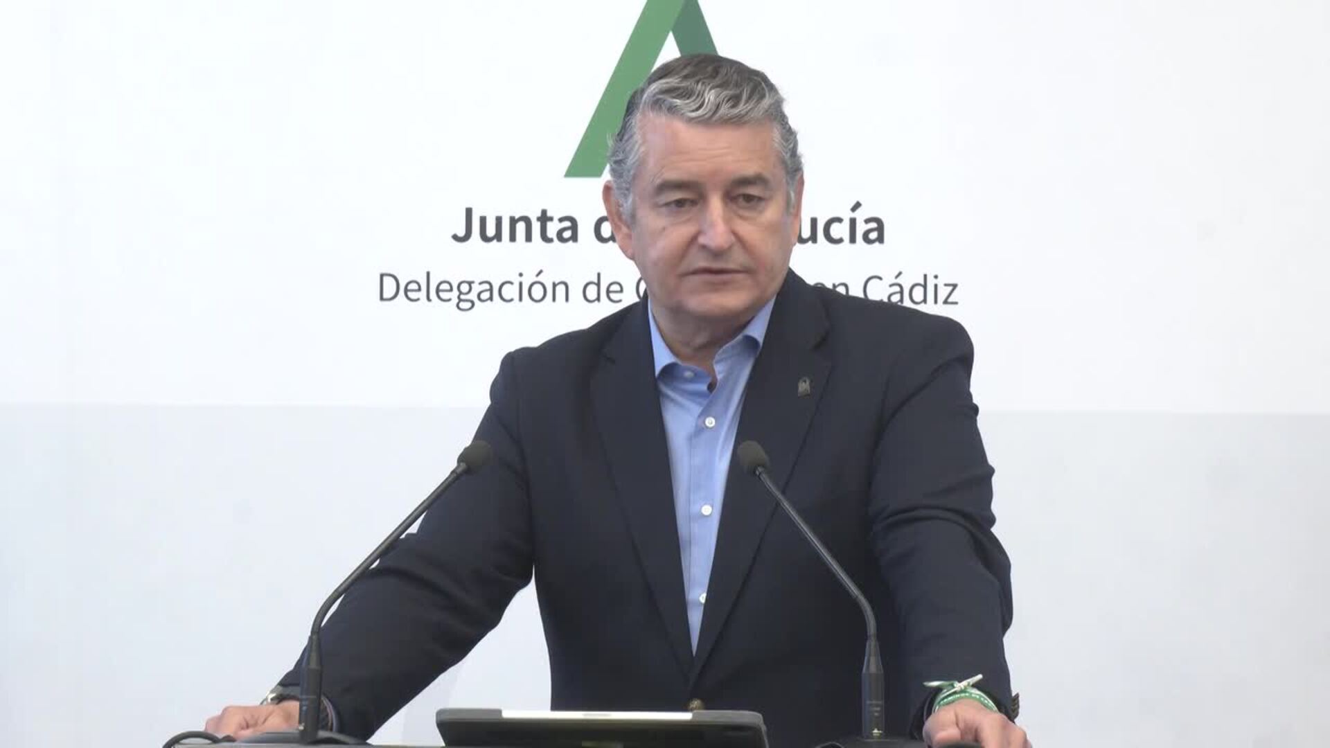Sanz dice que Montero "es o cómplice o encubridora" de trama PSOE y le exige que se marche
