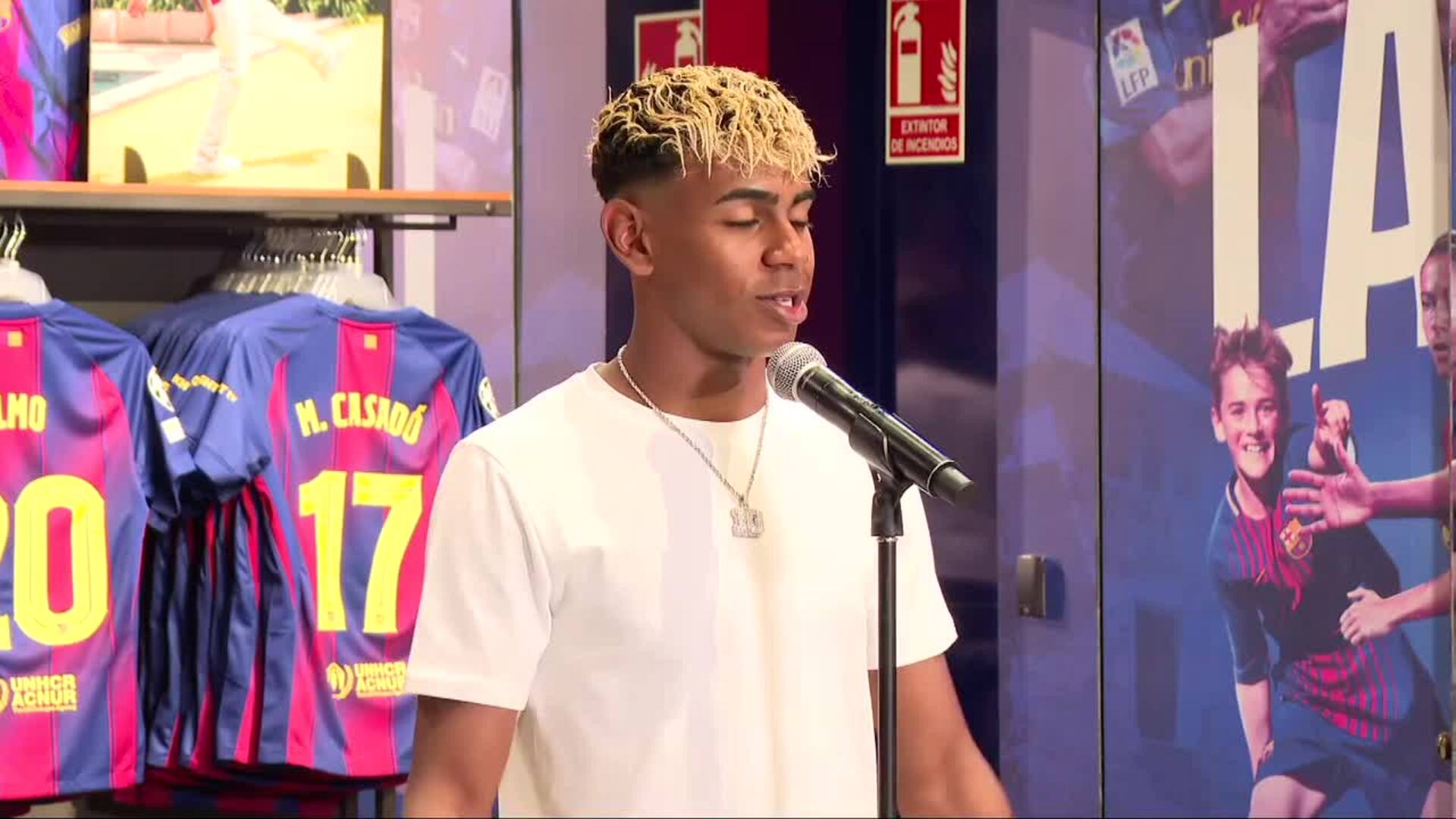 Lamine Yamal hereda el dorsal '10' del Barça: "Messi ha hecho su camino, yo voy a hacer el mío"