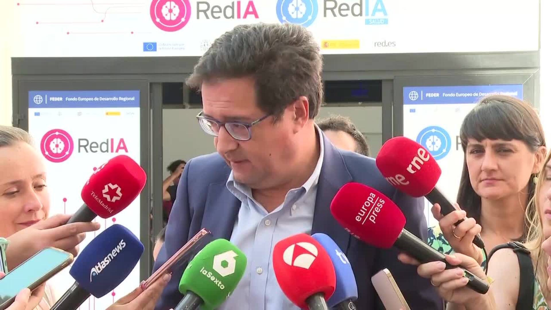 Óscar López recalca que la verdad "es muy contundente" en la causa del novio de Ayuso