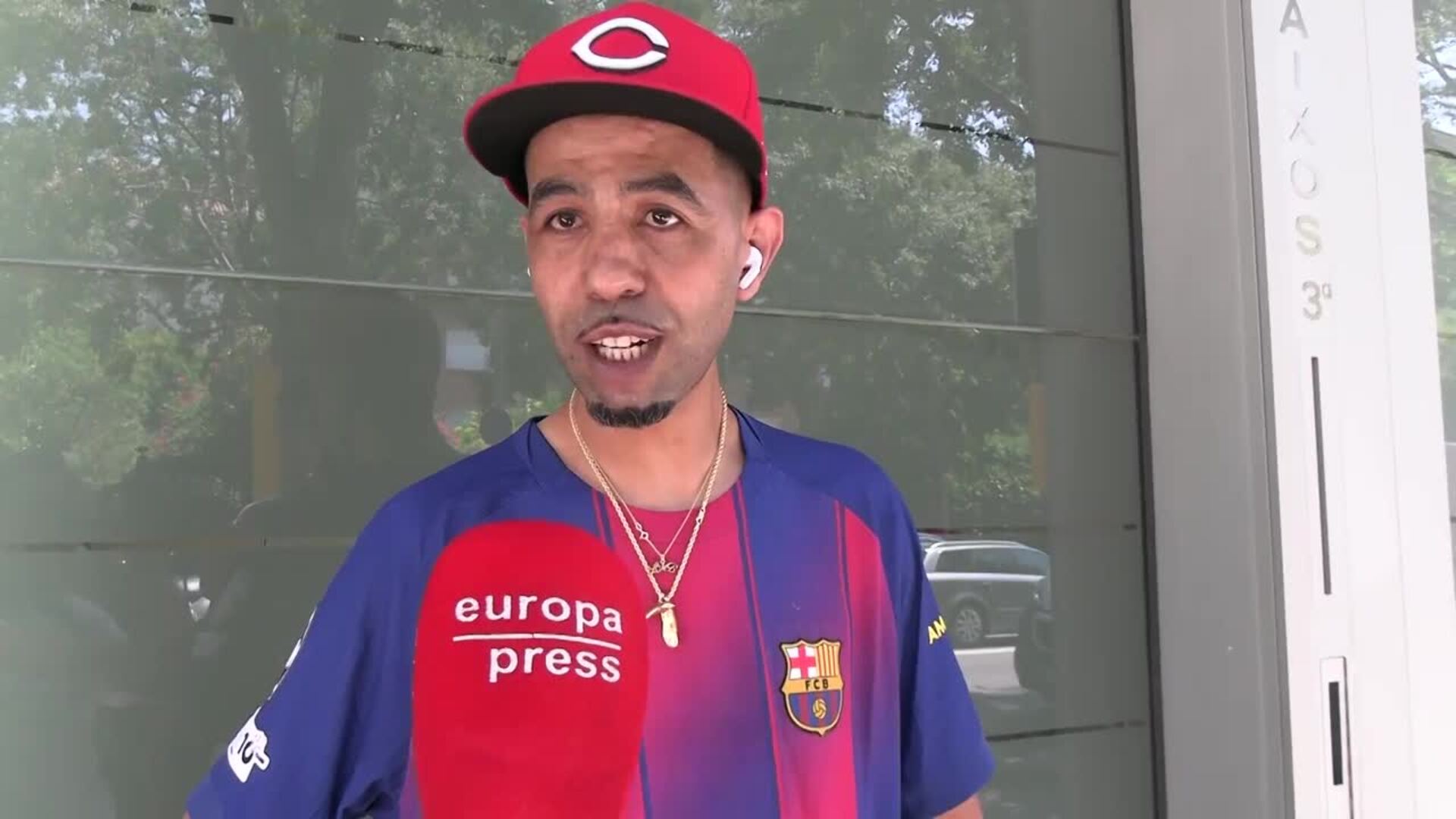 El padre de Lamine Yamal sale en defensa de su hijo tras las críticas: "No ha hecho nada malo"