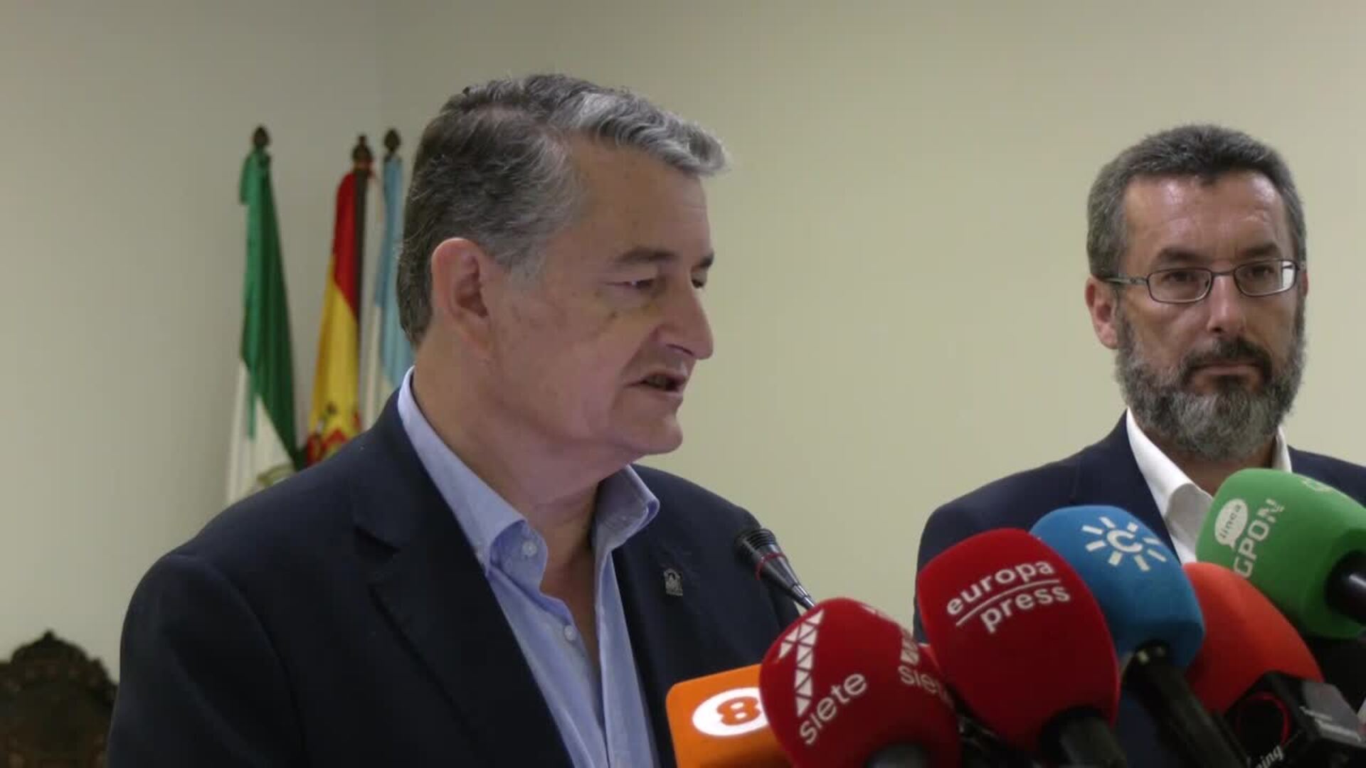 Sanz anuncia que la Junta licitará la carretera del Zabal en La Línea antes de final de verano