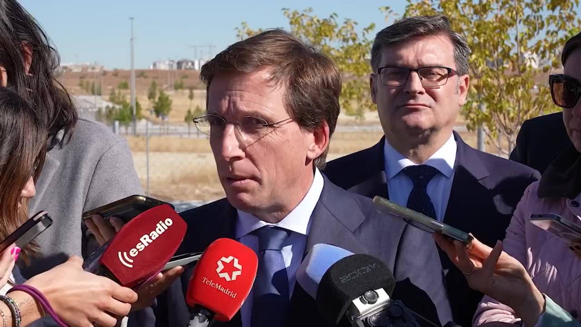 Almeida reta al Gobierno a poner una placa de memoria democrática "en la Checa de Fomento"