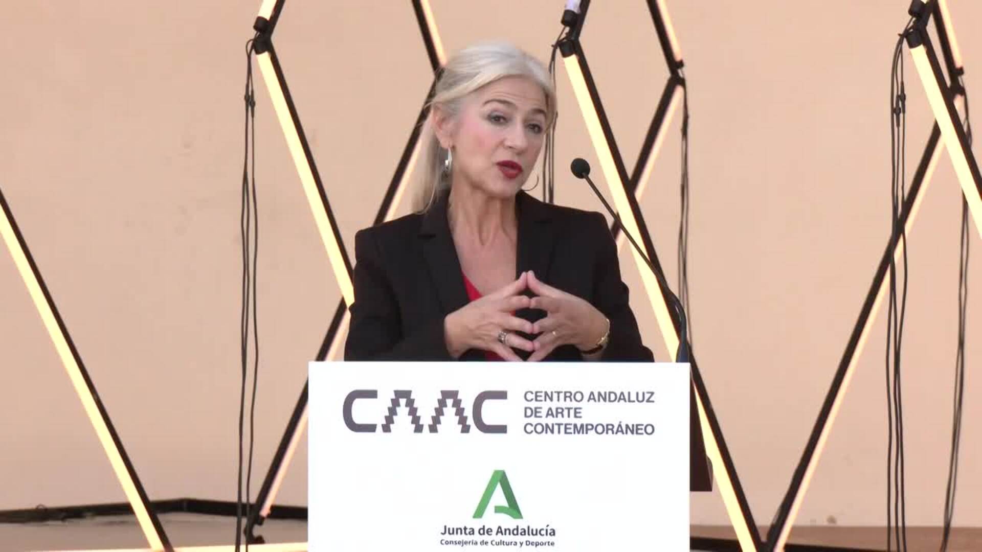 Presentan 'El eterno presente' en el CAAC, primera exposición del sevillano Cachito Vallés