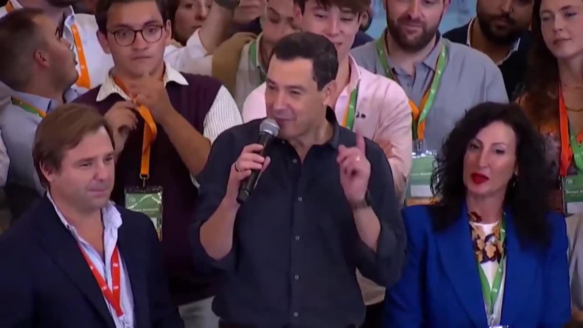 Moreno repite al frente del PP-A con 99,9% de apoyo: "Me dejaré la piel por la mayoría"