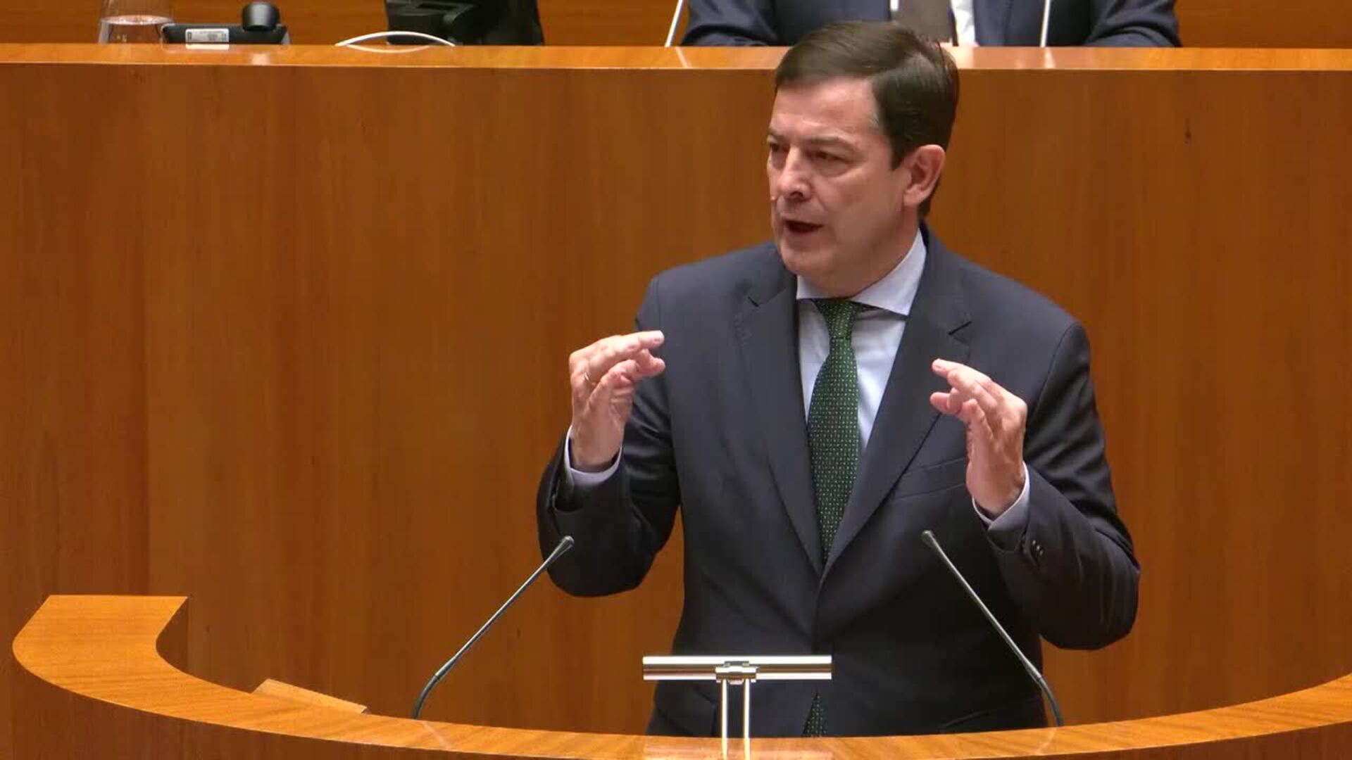 Mañueco culpa a la oposición de "bloqueo" y afirma que el PGC se aprobará tras las elecciones