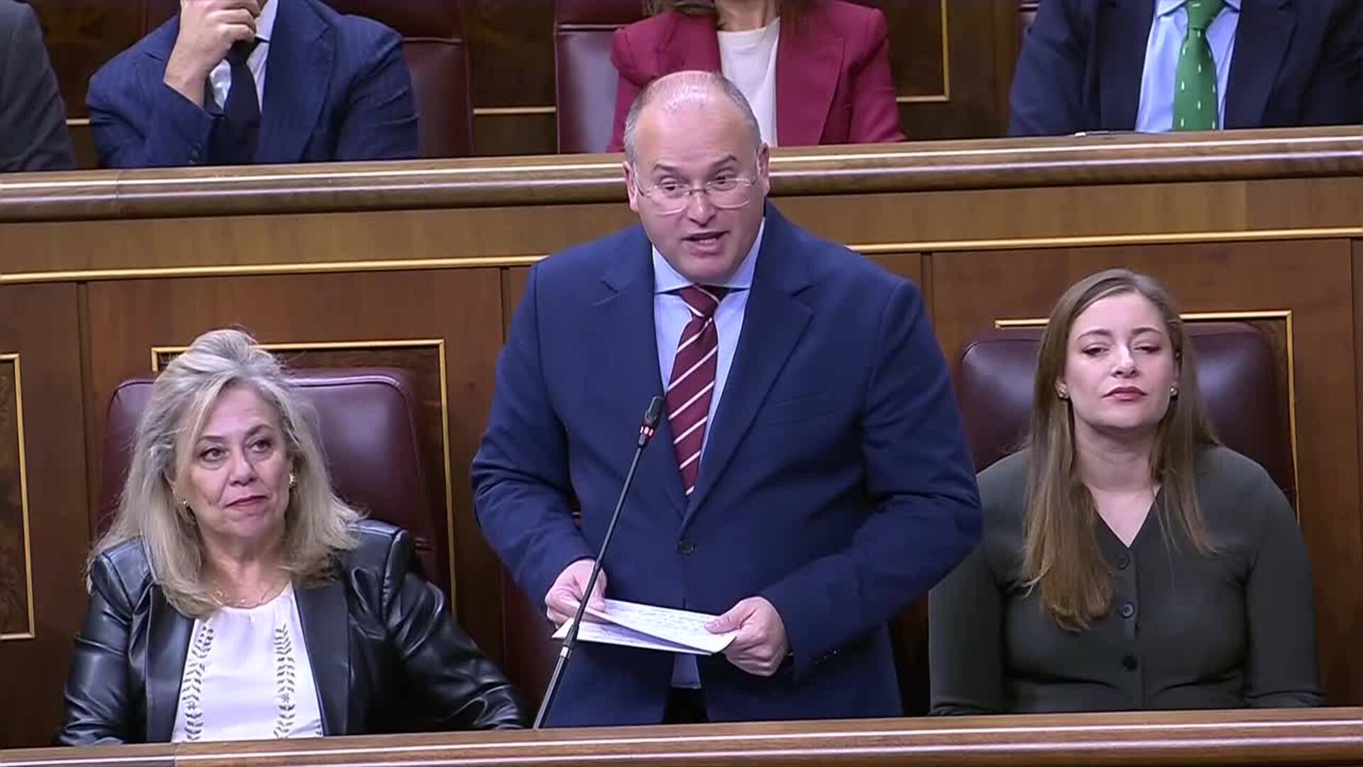 Bolaños y el PP intercambian reproches de "canibalismo político" y "chupar banquillo"