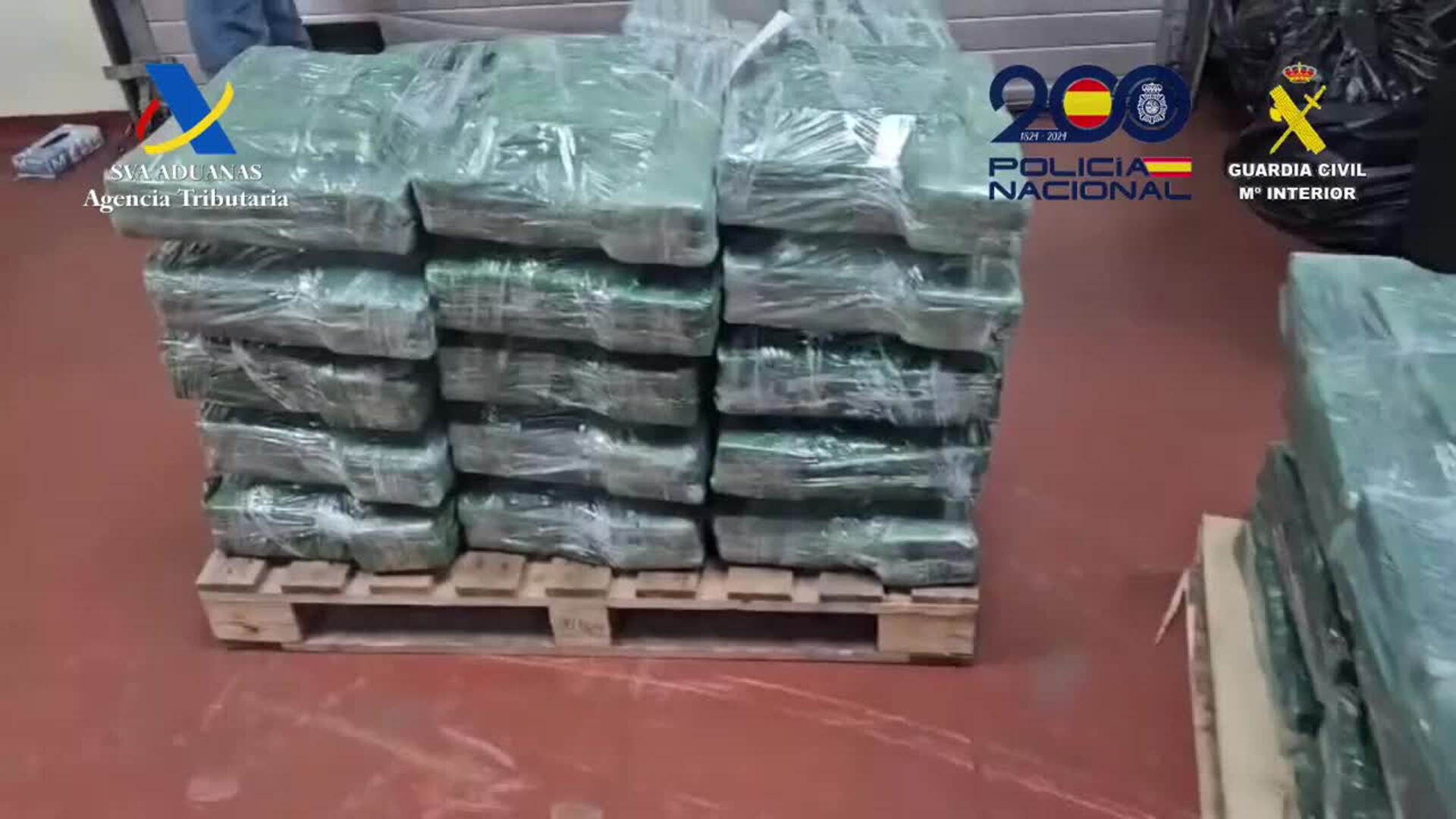 Intervenidas dos toneladas de cocaína escondidas entre fruta en el puerto de Valencia
