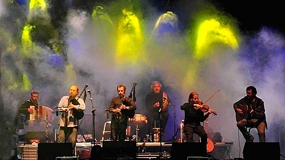 'Cantabria Camina' sobre el folk