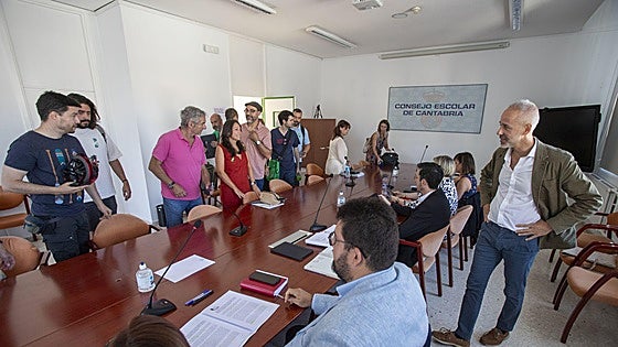 La Junta de Personal estudia «reavivar» las movilizaciones del profesorado