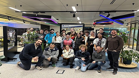 Los alumnos del Curso de Industria del Videojuego de Cantabria visitan las oficinas de PlayStation España