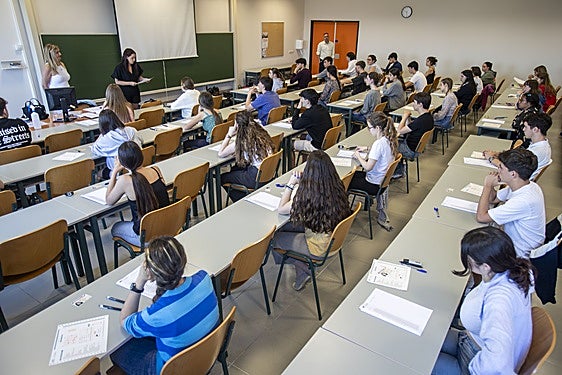 Los directores de institutos se ciñen al calendario bimestral «estrictamente pedagógico»
