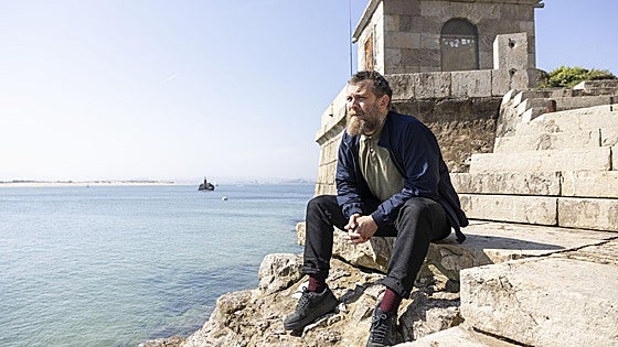 El santanderino Santiago Mazarrasa narra en 'Casilla vacía' los «pánicos contemporáneos»