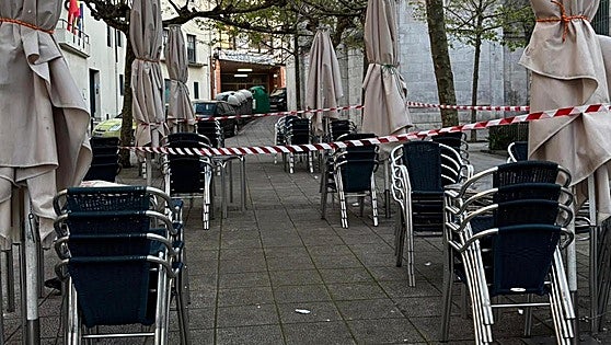Precintan algunas terrazas del centro de Santander y el Ayuntamiento niega que sea una actuación municipal