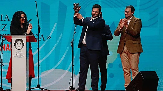El cántabro Esteban Verdeja se alza con el máximo galardón de la tonada asturiana