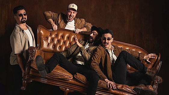 The Chulos «Queremos que la gente baile, salte, sude y se olvide de sus problemas»