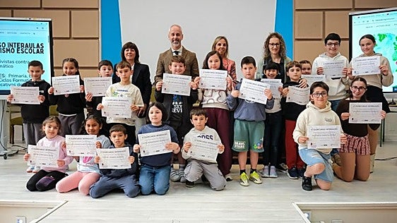 Más de 200 jóvenes cántabros participan en el 'Concurso InterAulas de periodismo escolar'