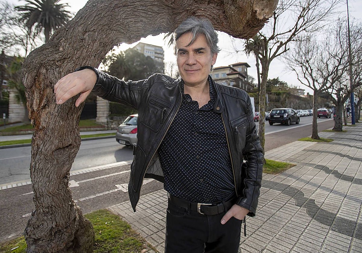 Nando Agüeros, premio Proa de la Gala del Folclore Cántabro
