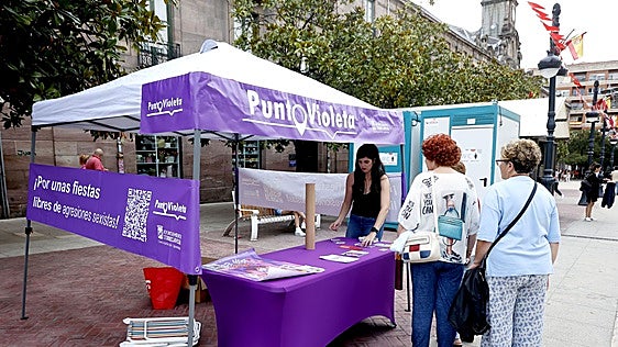 Las farmacias cántabras se ofrecen a colaborar en el reparto de preservativos gratis para los jóvenes