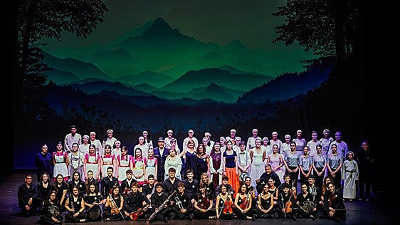 La superproducción escolar que lleva Broadway al Concha Espina
