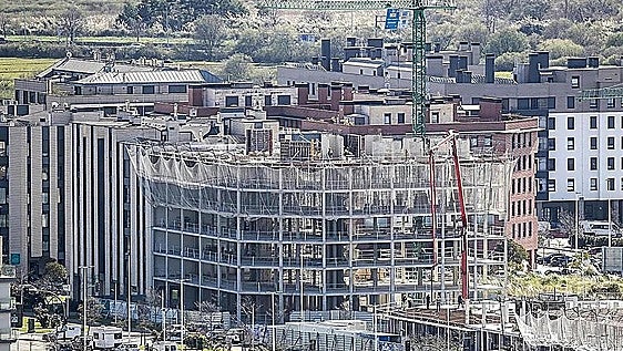 La compra de viviendas y la concesión de hipotecas en Cantabria se desploma en mayo un 26,2%