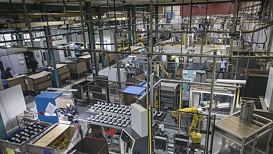 Cautela en la automoción cántabra ante los nubarrones de Seat y mayor preocupación por el descenso general de producciones en Europa