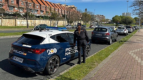 Detenido tras obtener 32.500 euros por dar de alta seguros de vehículo falsos que después anulaba