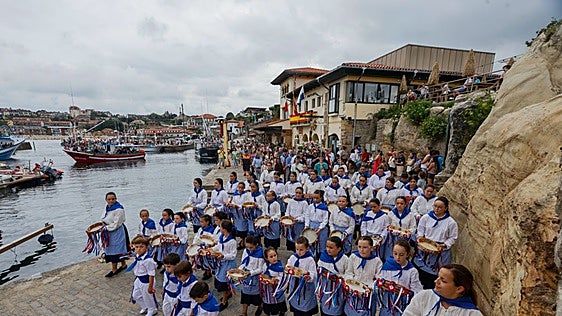 Así ha sido la procesión marítima del Cristo del Amparo