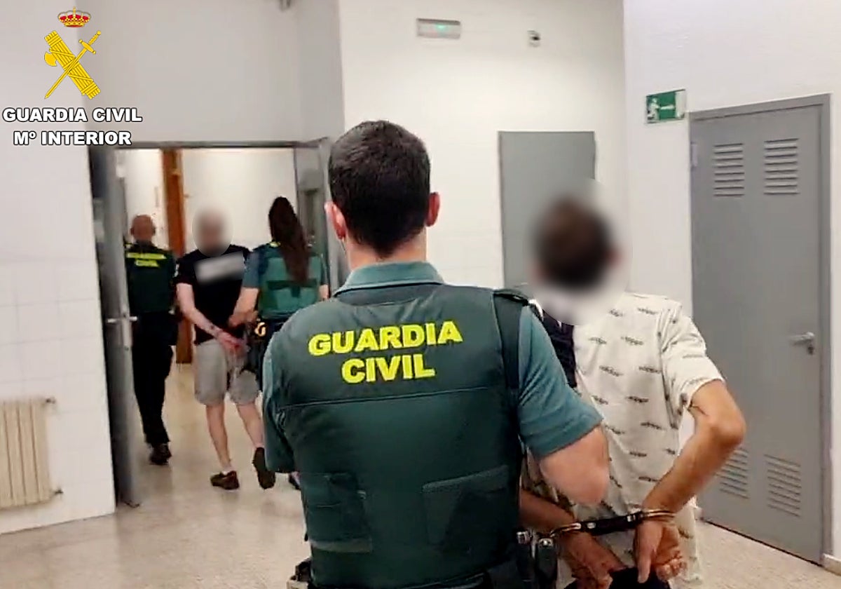 Detenidos dos hombres por robar en unas instalaciones municipales de Reocín con un alunizaje