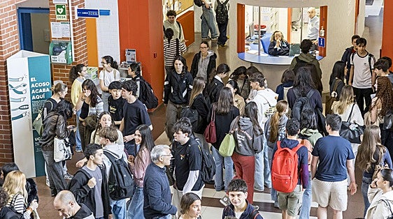 Cada vez más cántabros perciben becas para estudiar: 18.235 en el curso 2024/25