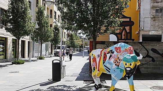 Manada de bisontes por las calles de Torrelavega