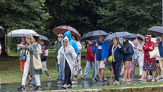 «¿Que llueva en Cantabria? Nos encanta, venimos de un horno de 40 grados»
