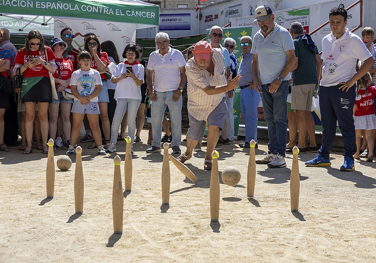 Torrelavega birló contra el cáncer un año más