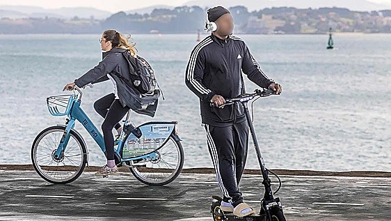 La Policía de Santander impone 220 multas en lo que va de año a usuarios de patinete