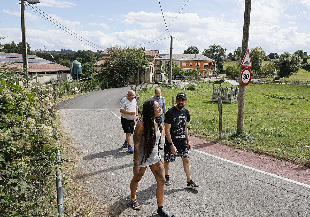 Torrelavega inaugura en San Ramón su plan para restaurar viales en mal estado