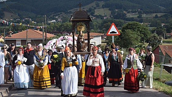 Piélagos celebra el día grande de la Virgen de Valencia