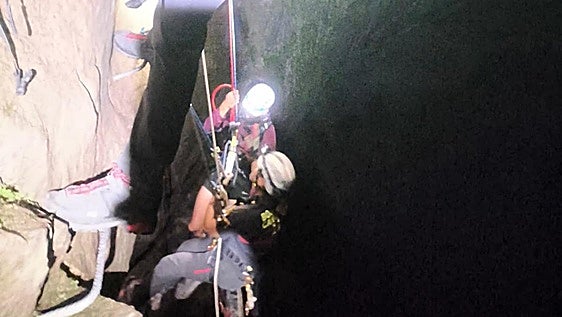 Rescatado un escalador de 29 años tras quedar colgado a 30 metros en la vía ferrata de Ramales