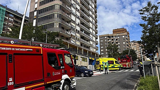 Un negociador de la Policía frustra el suicidio de una mujer en Canalejas