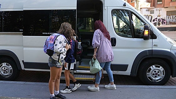 Camaleño pide que el bus escolar de Espinama a Potes incluya a Infantil y Primaria