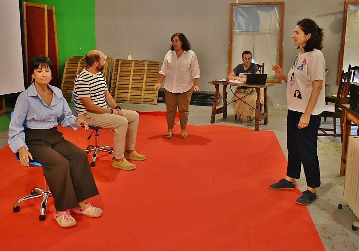 El Tejo Producciones regresa al Teatro de Los Corrales con 'Compipapis.com'