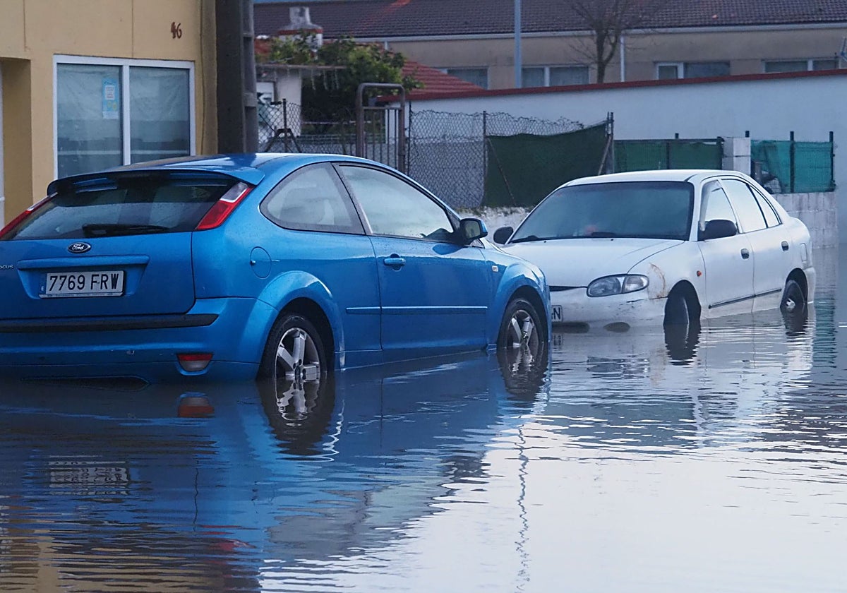 Imágenes de las inundaciones de Santiago el Mayor, en Nueva Montaña, hace seis años.