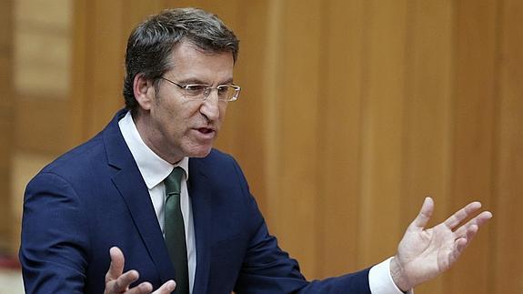 Feijóo asegura que es leal a Rajoy desde que se levanta hasta que se acuesta