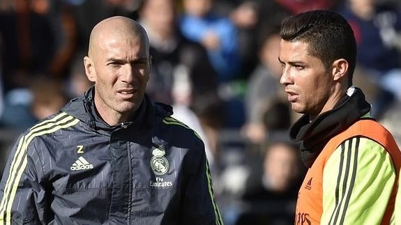 Zidane con Cristiano Ronaldo. 