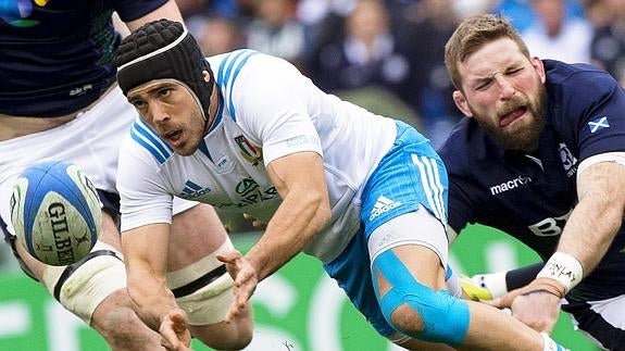 Imagen del partido entre Italia y Escocia. 