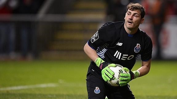 Casillas, durante un partido del Oporto. 