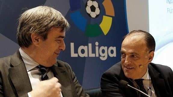 Miguel Cardenal y Javier Tebas, presidentes del CSD y de LaLiga. 