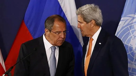 Serguéi Lavrov y John Kerry. 