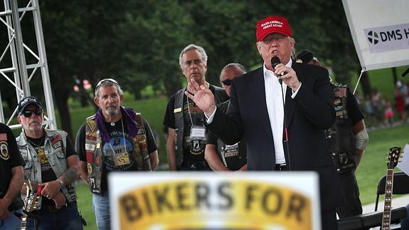 Donald Trump, durante su discurso ante un grupo de veteranos de guerra moteros.