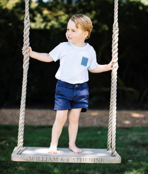 El príncipe Jorge, en una sesión de fotos con motivo de su tercer cumpleaños.