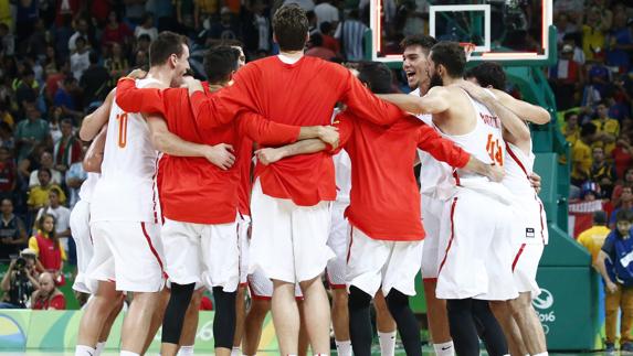 El equipo español celebra el pase a semifinales. 