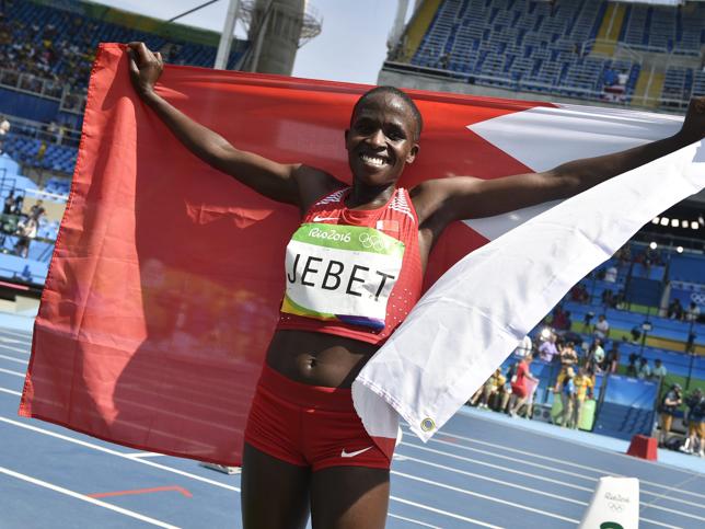 La campeona olímpica Ruth Jebet, nacida en Kenia hace 19 años y con nacionalidad bahrainí desde 2013